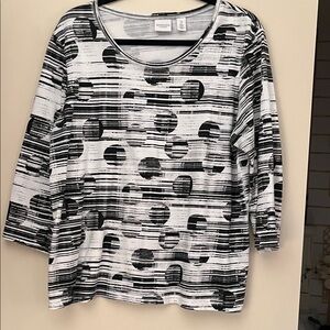 Chico's Black and White Patterned Long Sleeve Top